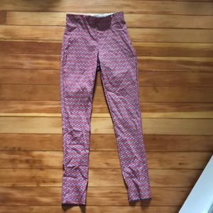 Stretchy, high-waisted pants